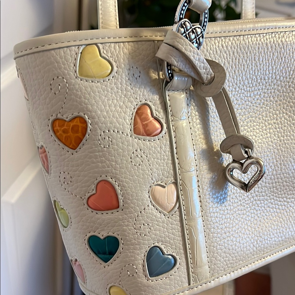 Brighton - Off-White Purse with multicolor hearts - Picture 2 of 5